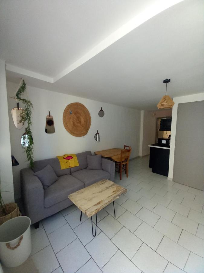Le Cosy Apartment Clermont-lʼHérault Bagian luar foto